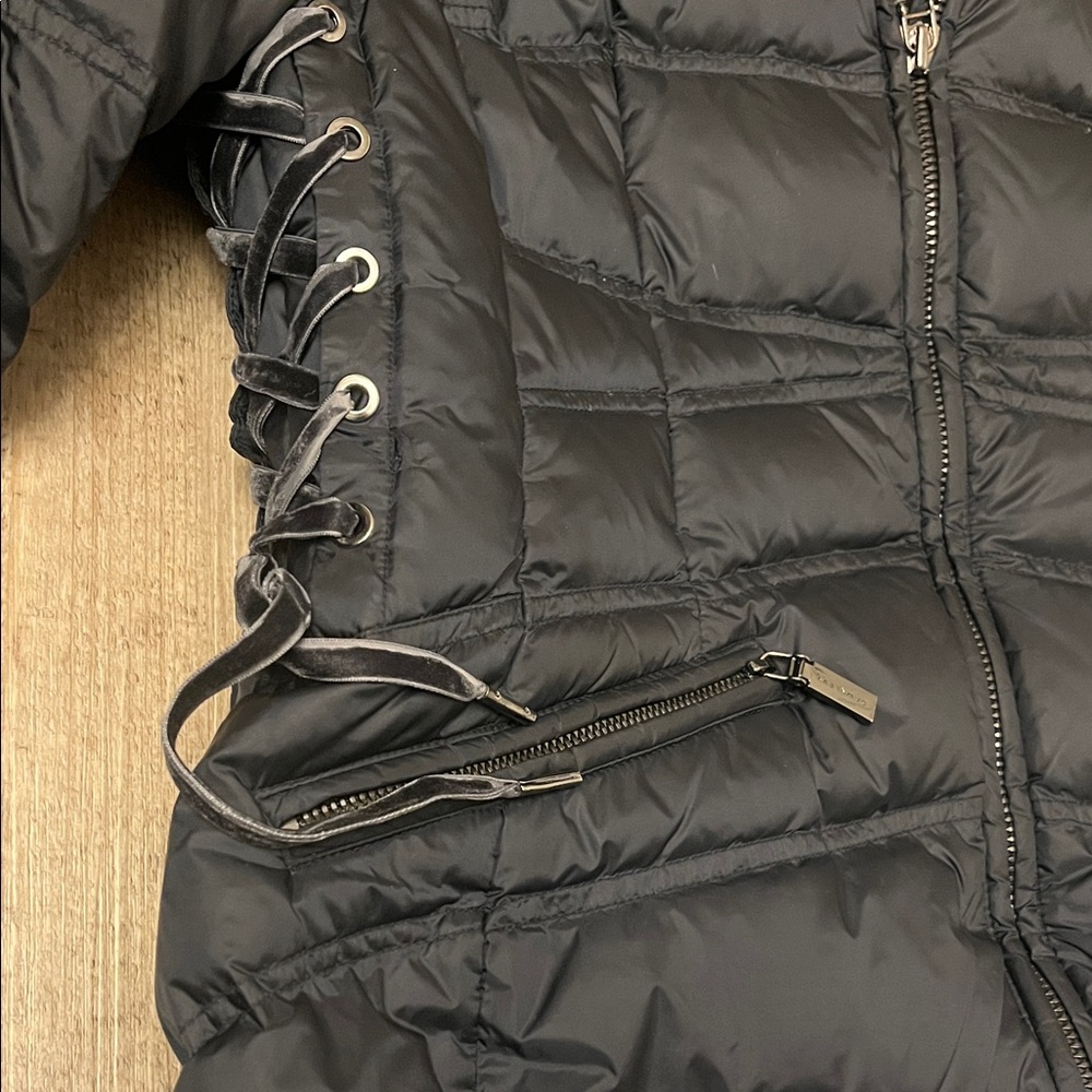 Dawn Levy Navy Blue Puffer with detachable Fur Collar, velvet lace up, sz. M - Picture 5 of 9